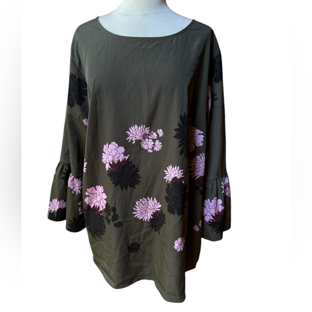 NWOT Apt. 9 Floral Tunic Top